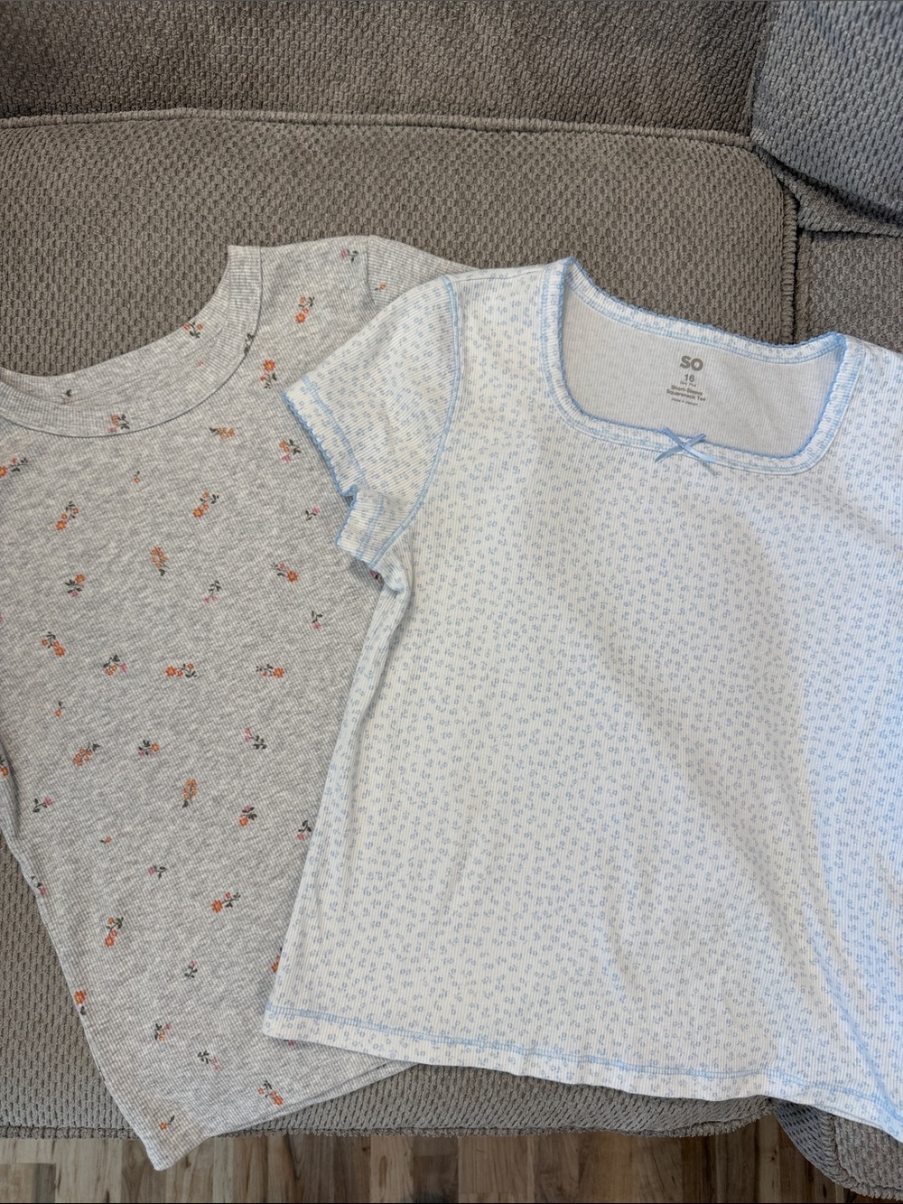 SO Girls' Short-Sleeve  Tops - Light Blue & Heather Gray